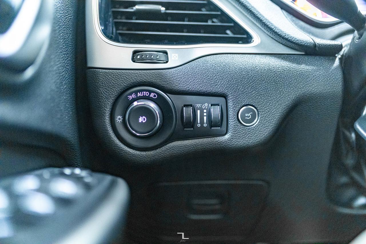 2021 Jeep Cherokee 4x4 80th Anniversary Leather Roof Nav Red Deer AB