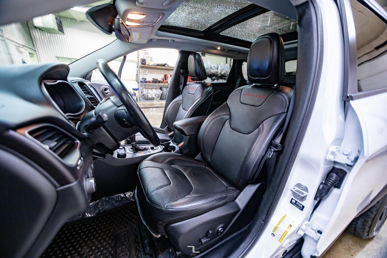2021 Jeep Cherokee 4x4 Trailhawk Elite Leather Roof Nav Red Deer AB