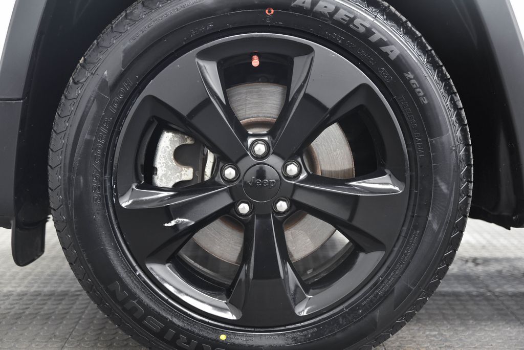 2021 Jeep Cherokee Altitude Akron OH