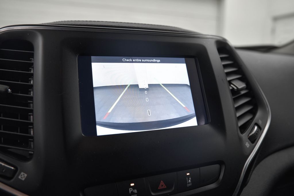 2021 Jeep Cherokee Altitude Akron OH