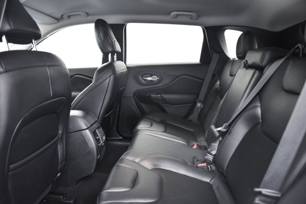 2021 Jeep Cherokee Altitude Akron OH