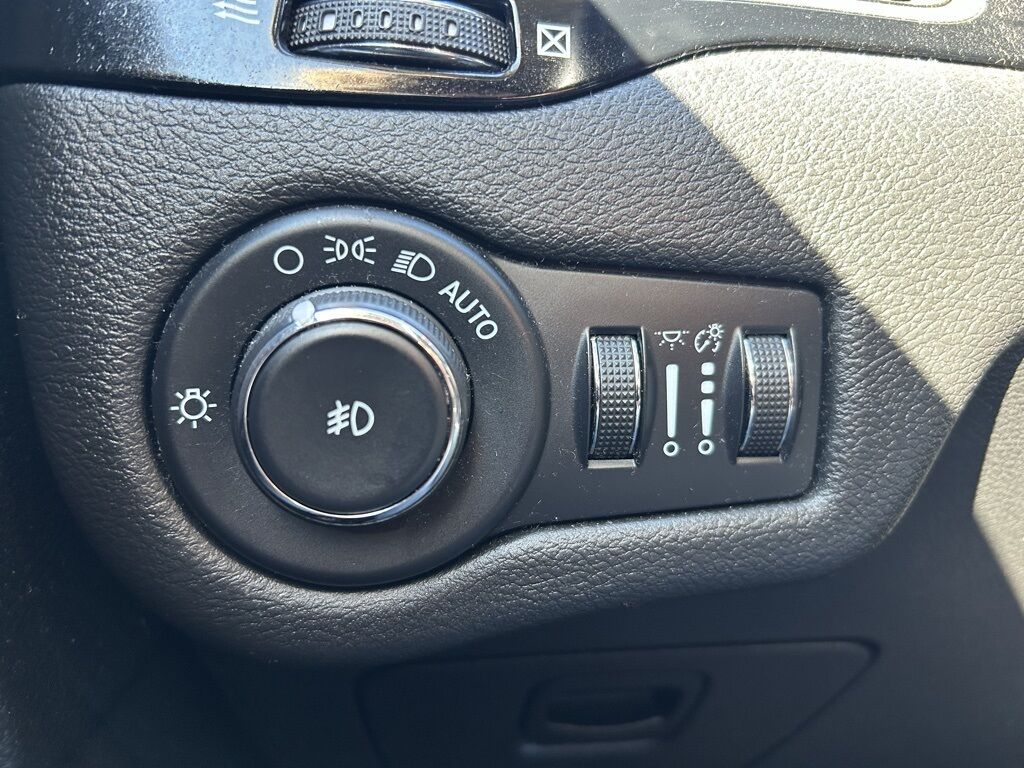 2021 Jeep Cherokee Altitude Crestwood KY