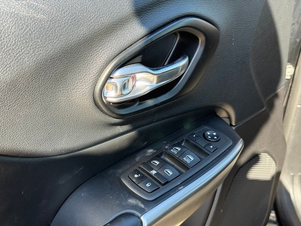 2021 Jeep Cherokee Latitude Lux Crestwood KY