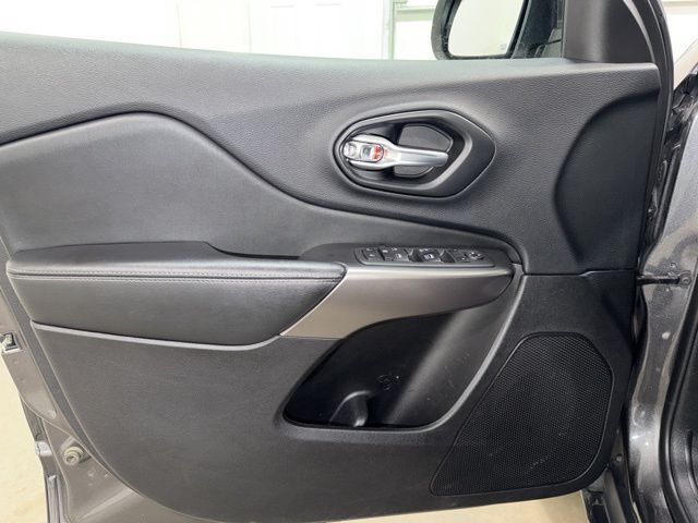 2021 Jeep Cherokee Latitude Lux Pine River MN