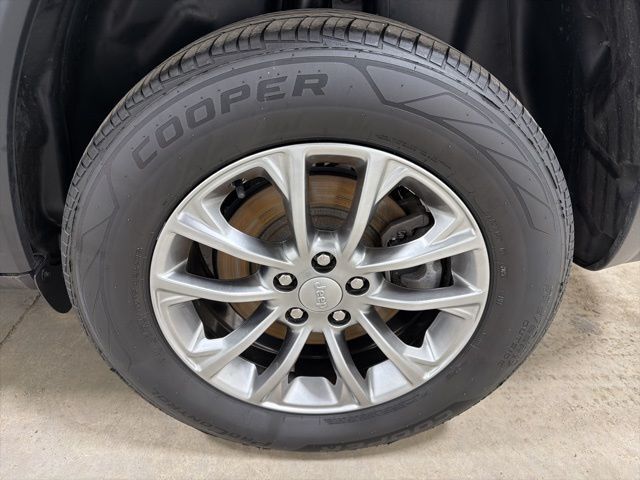 2021 Jeep Cherokee Latitude Lux Pine River MN