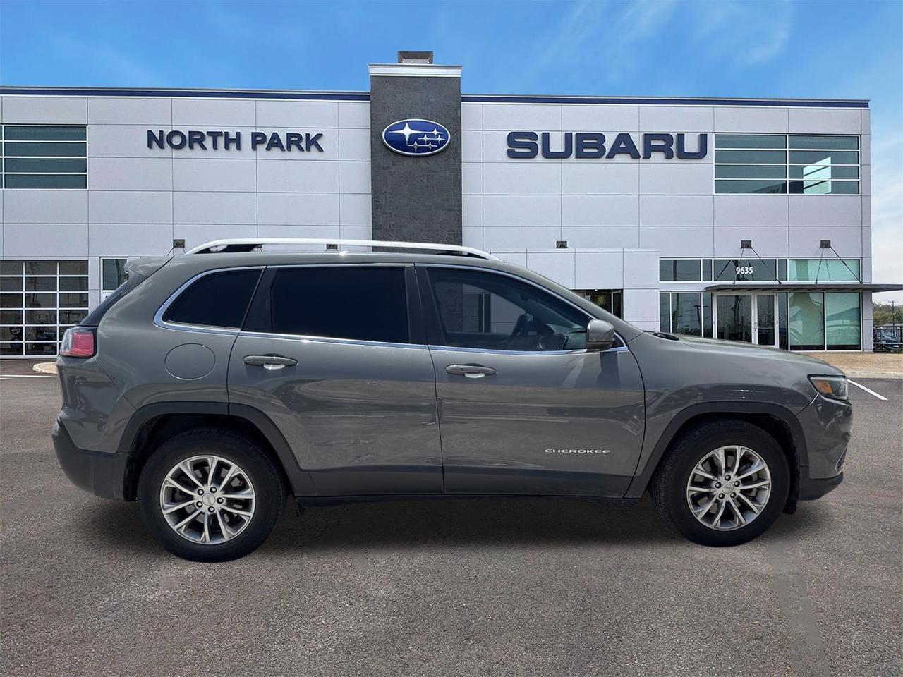 2021 Jeep Cherokee Latitude Lux