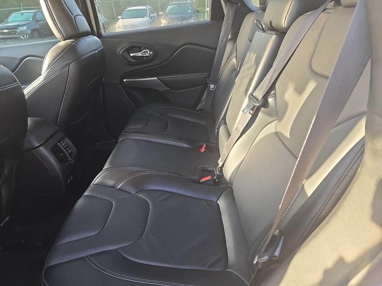 2021 Jeep Cherokee Latitude Lux West Burlington IA
