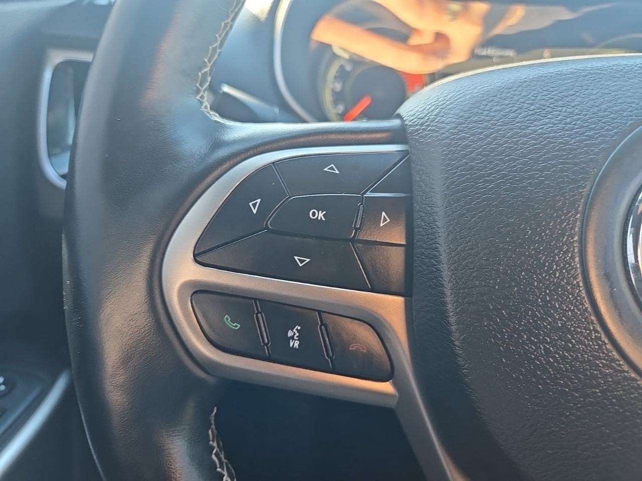 2021 Jeep Cherokee Latitude Lux West Burlington IA