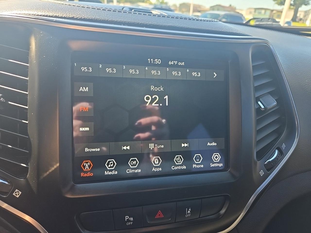 2021 Jeep Cherokee Latitude Lux West Burlington IA