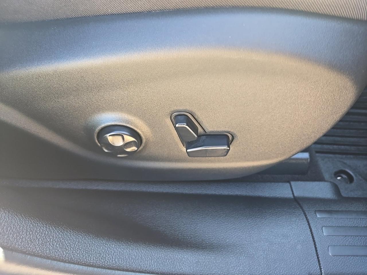 2021 Jeep Cherokee Latitude Lux West Burlington IA
