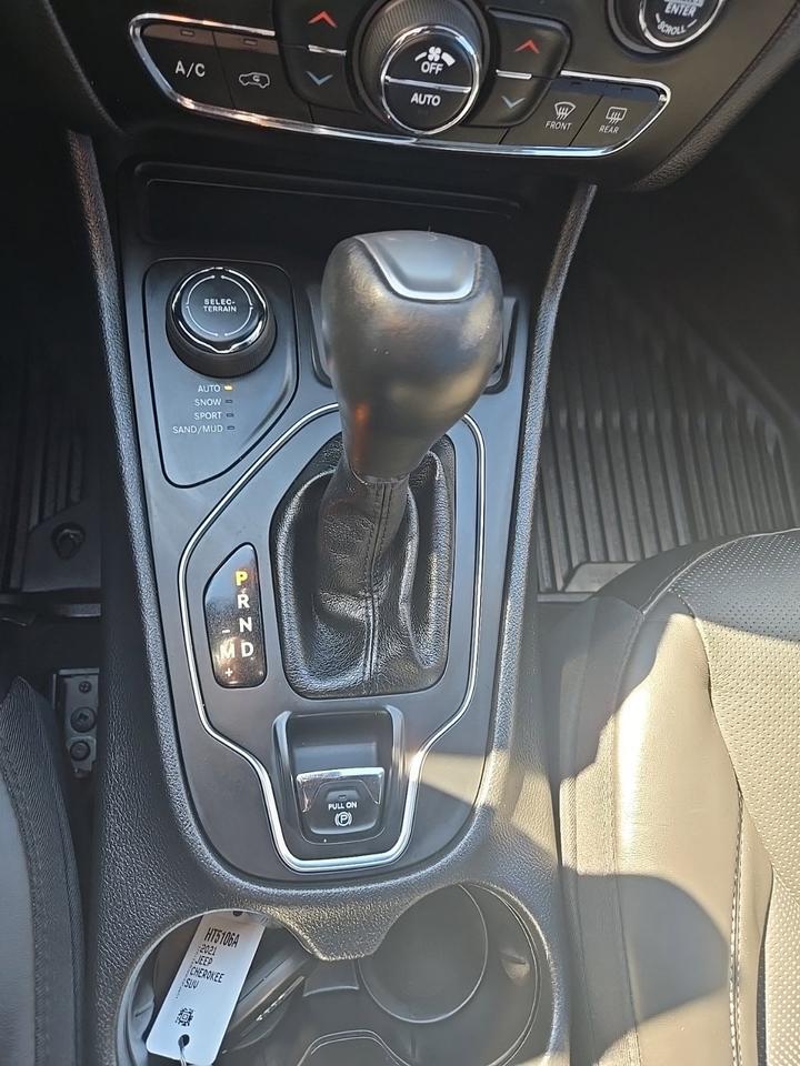 2021 Jeep Cherokee Latitude Lux West Burlington IA