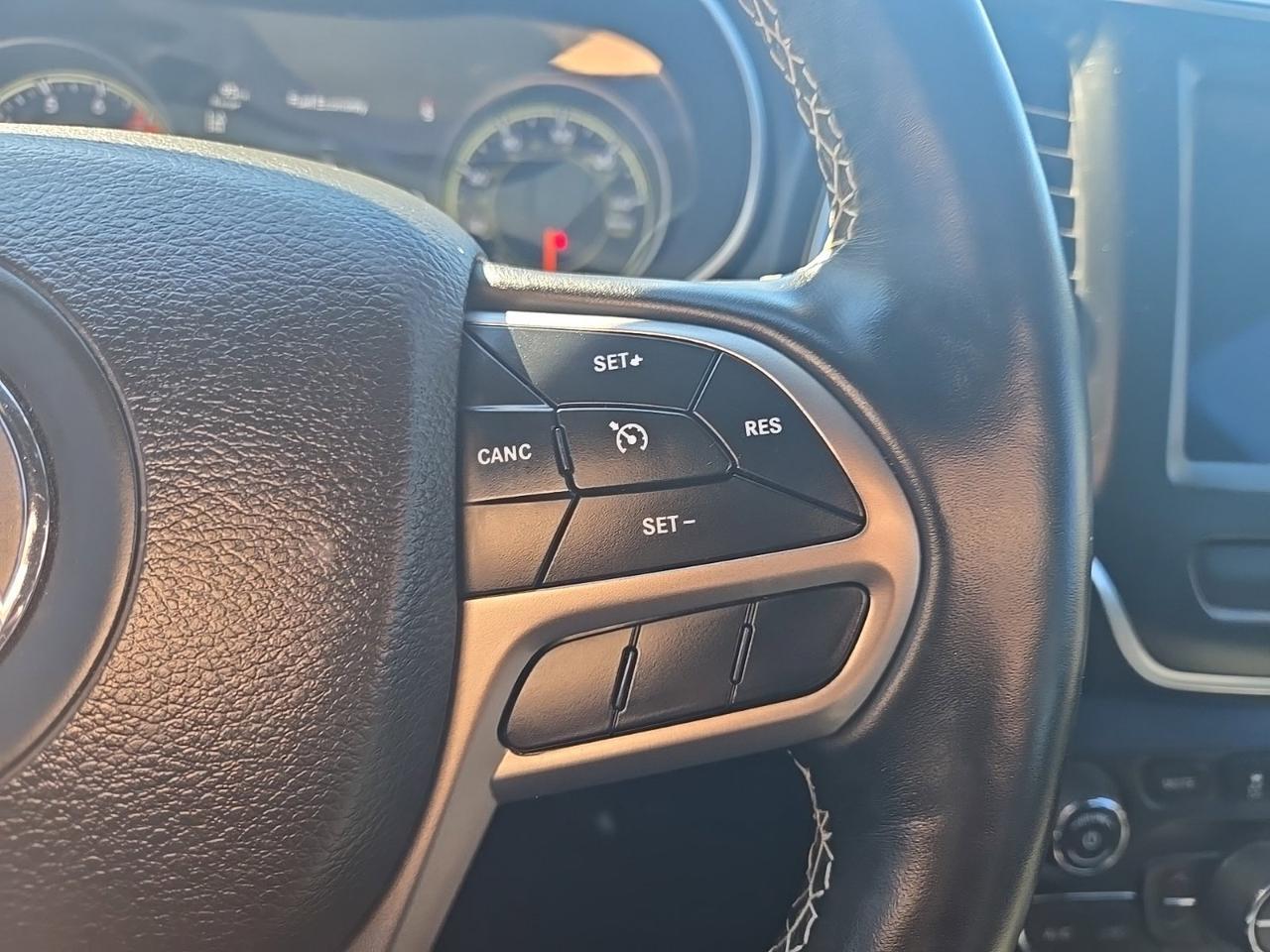 2021 Jeep Cherokee Latitude Lux West Burlington IA