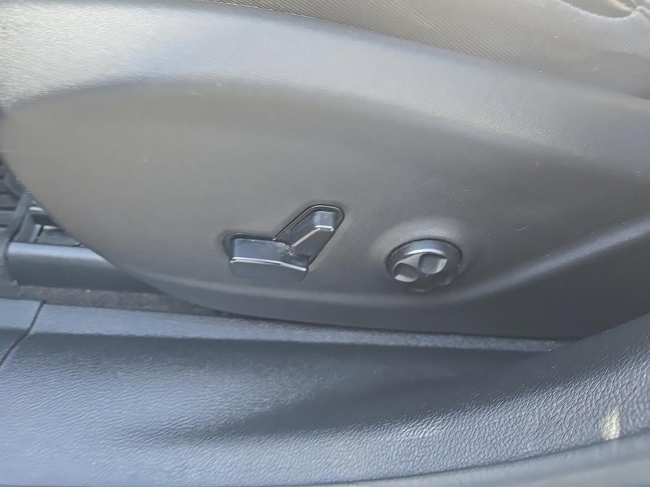 2021 Jeep Cherokee Latitude Lux West Burlington IA