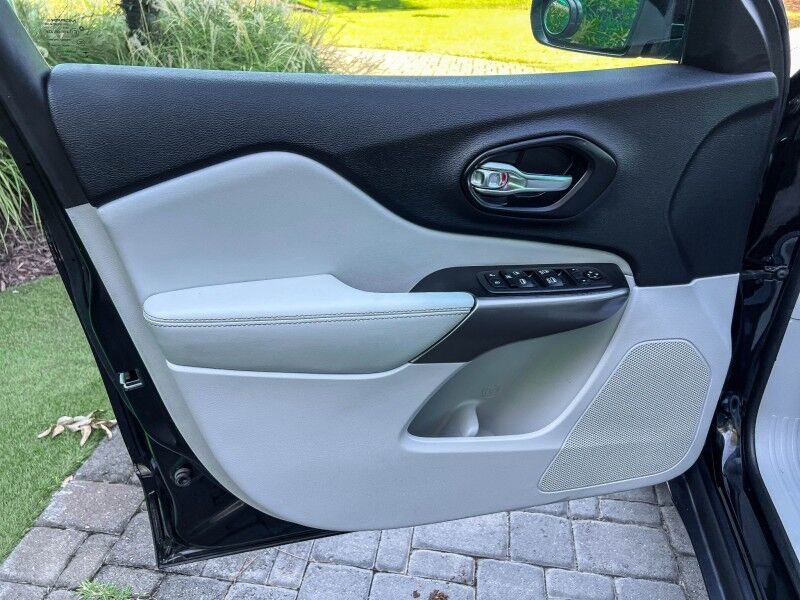 2021 Jeep Cherokee Latitude Lux Wilmington NC