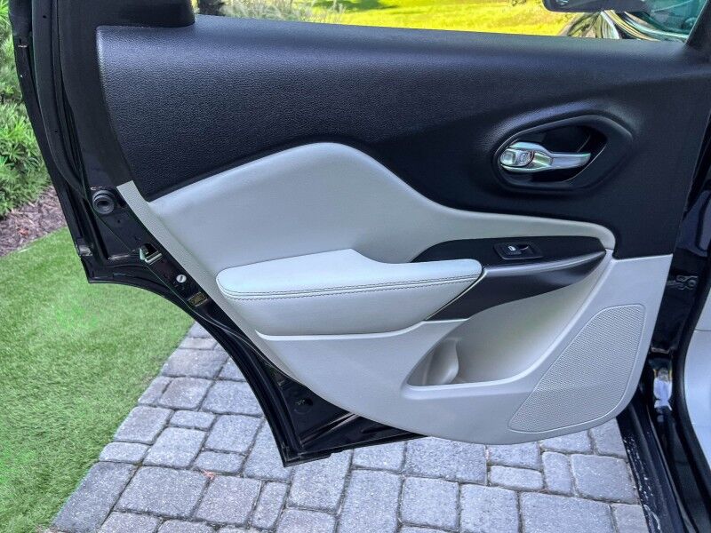 2021 Jeep Cherokee Latitude Lux Wilmington NC