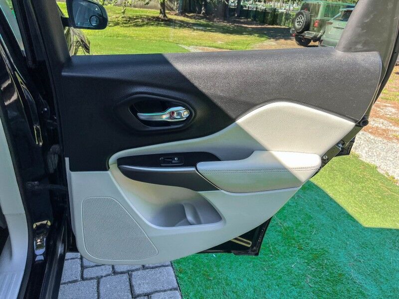 2021 Jeep Cherokee Latitude Lux Wilmington NC