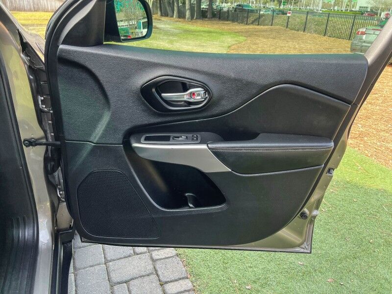 2021 Jeep Cherokee Latitude Lux Wilmington NC