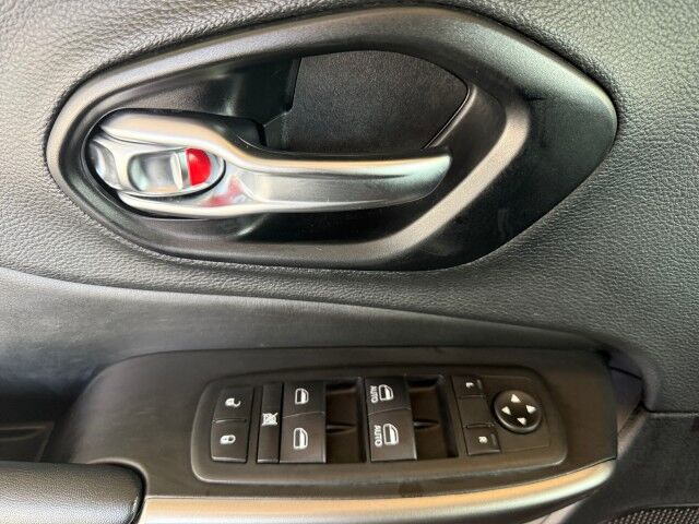 2021 Jeep Cherokee Latitude Plus  TX