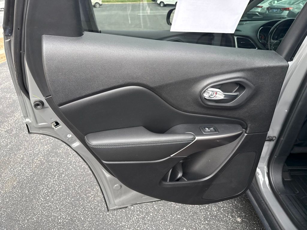 2021 Jeep Cherokee Latitude Plus Mount Joy PA