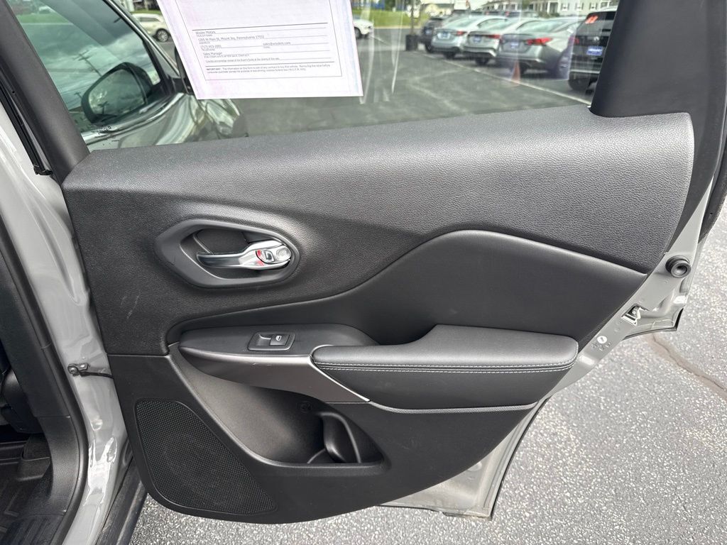 2021 Jeep Cherokee Latitude Plus Mount Joy PA
