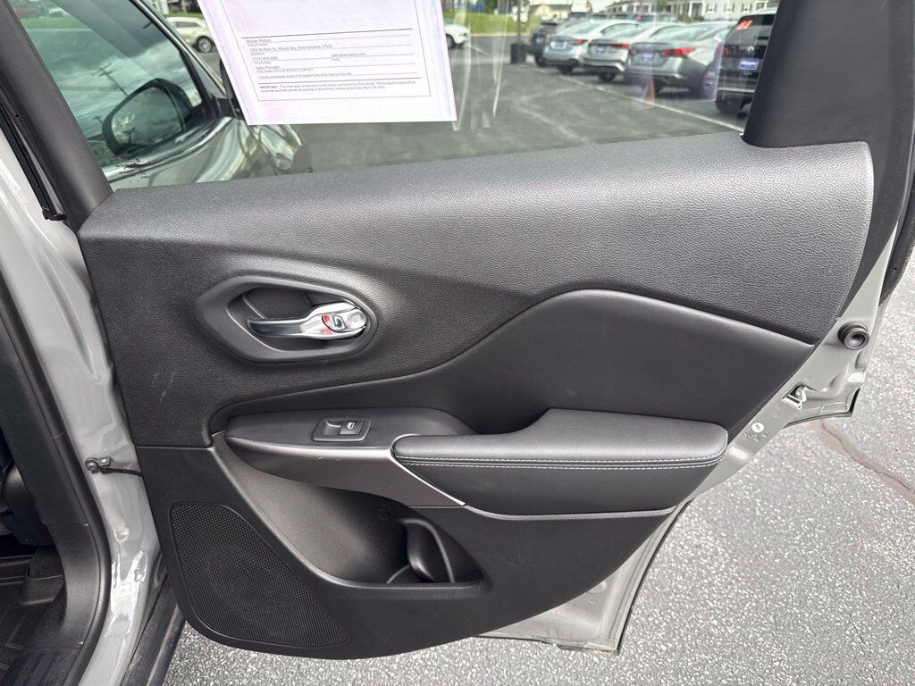 2021 Jeep Cherokee Latitude Plus Mount Joy PA