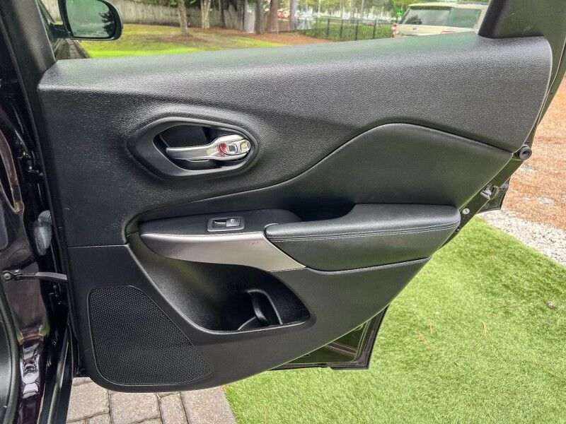 2021 Jeep Cherokee Latitude Plus Wilmington NC