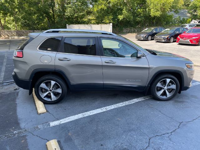 2021 Jeep Cherokee Limited FWD
