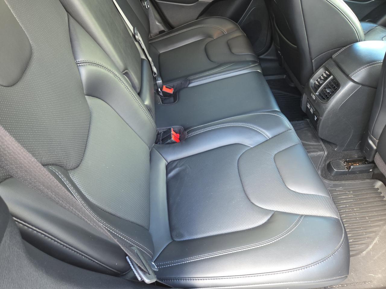 2021 Jeep Cherokee Limited HAMBURG PA