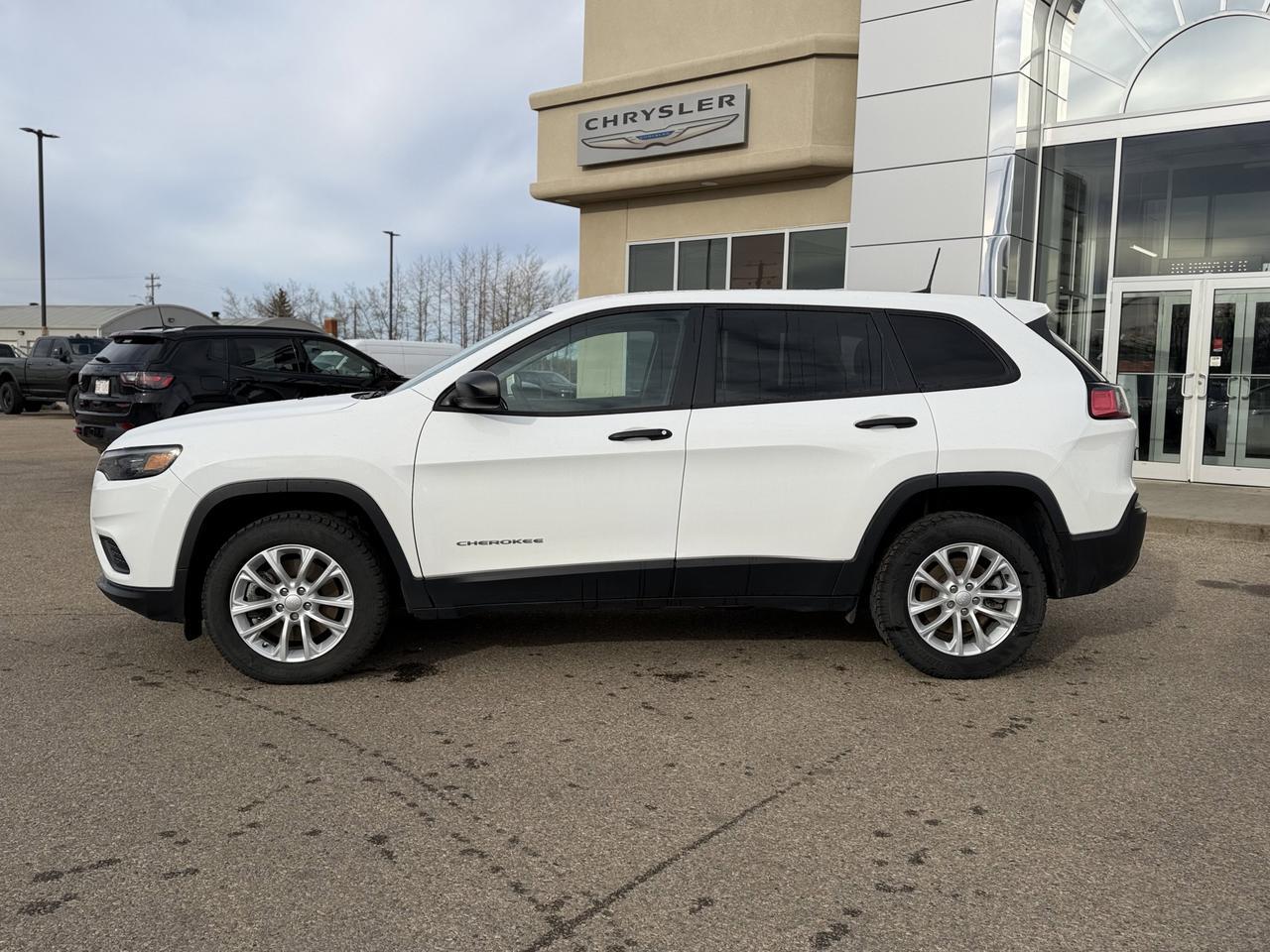 2021 Jeep Cherokee Sport 4x4 | Cloth | Heated Seats | Remote Start | UConnect Redwater AB