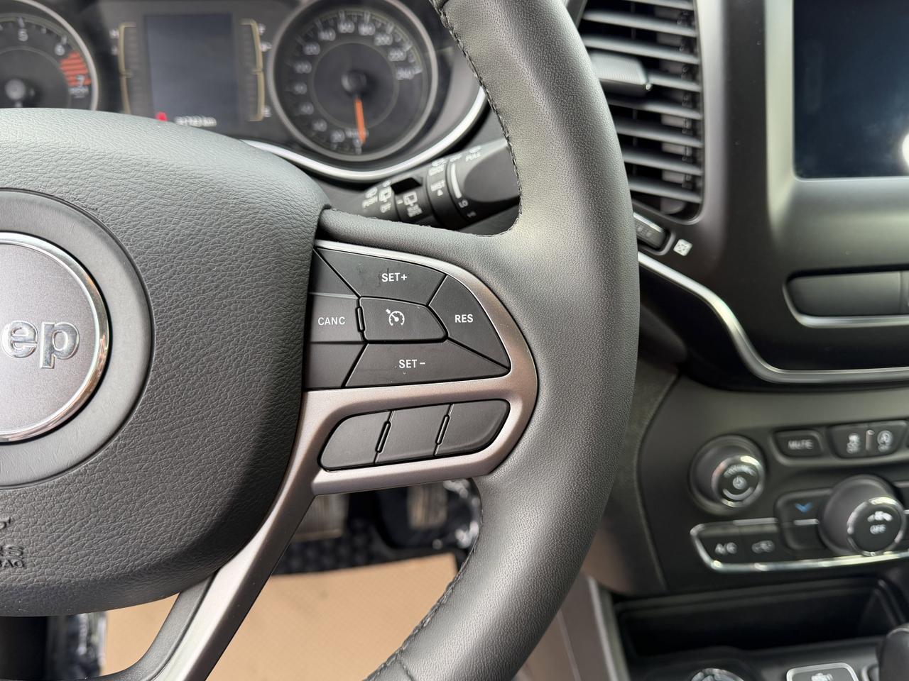 2021 Jeep Cherokee Sport 4x4 | Cloth | Heated Seats | Remote Start | UConnect Redwater AB