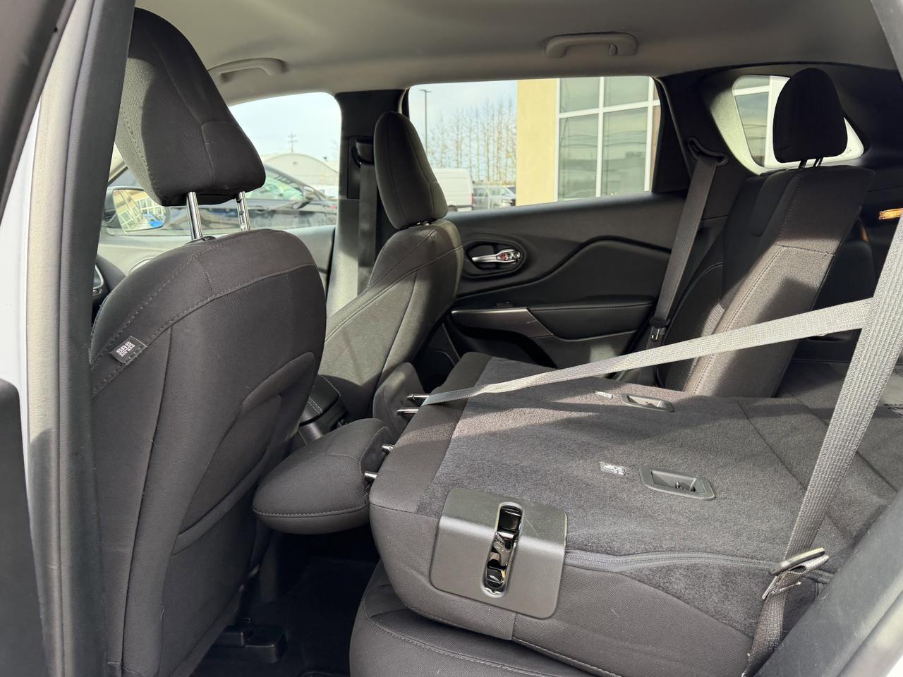 2021 Jeep Cherokee Sport 4x4 | Cloth | Heated Seats | Remote Start | UConnect Redwater AB