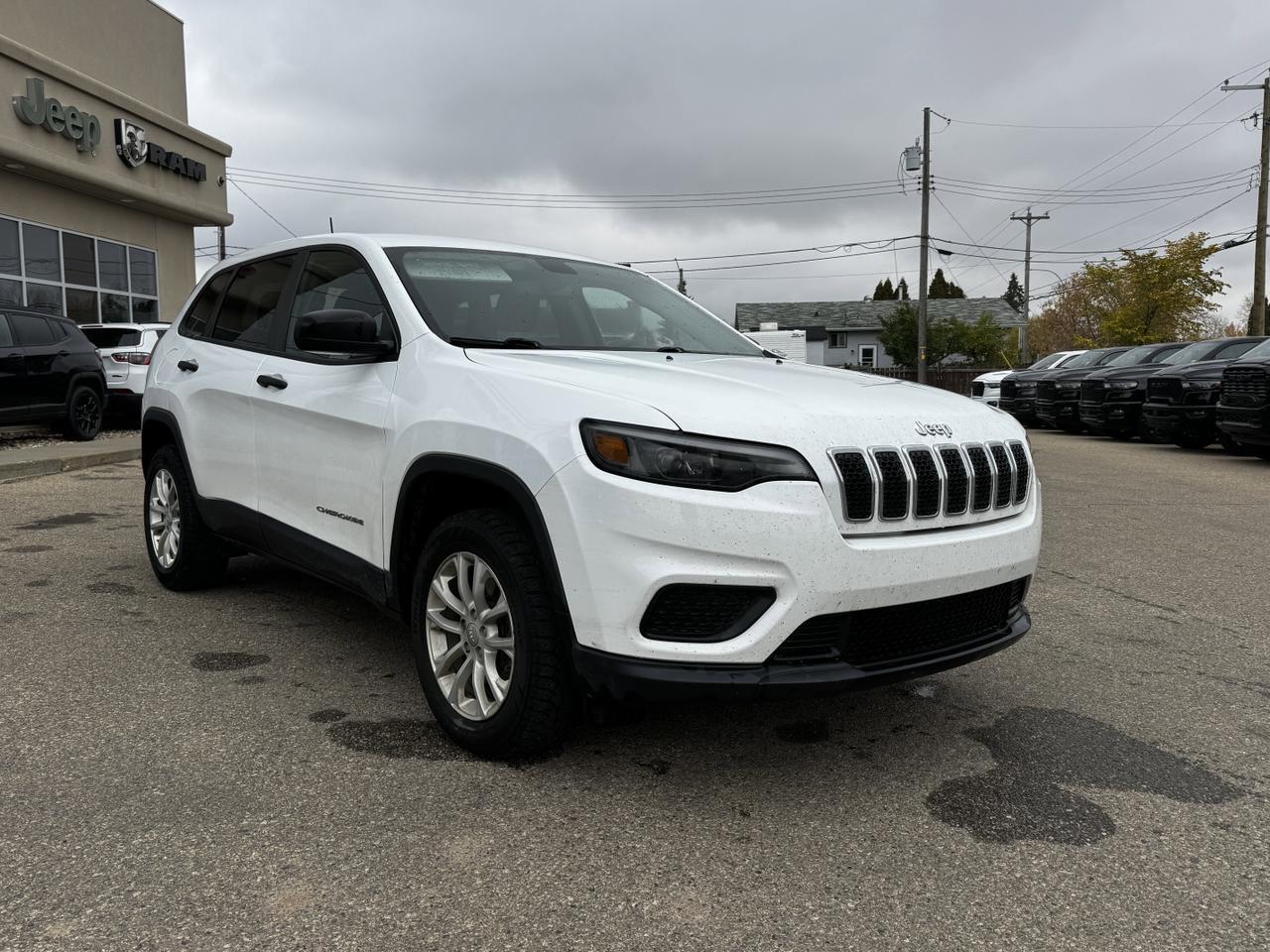 2021 Jeep Cherokee Sport 4x4 | Cloth | Heated Seats | Remote Start | UConnect Redwater AB