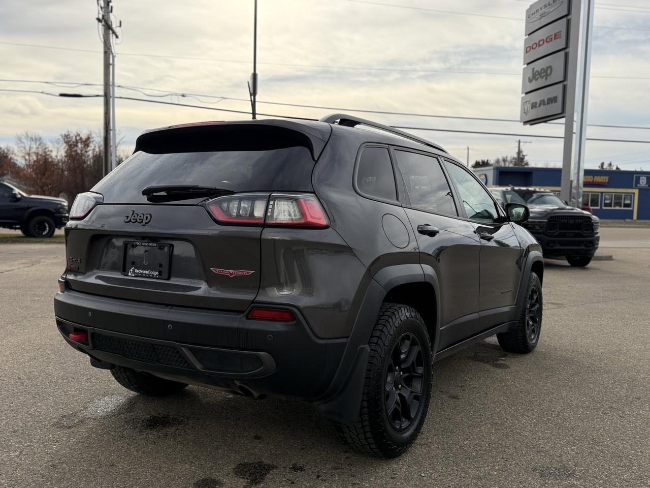 2021 Jeep Cherokee Trailhawk 4x4 | V6 | Remote Start | Backup Camera | Heated Seats Redwater AB