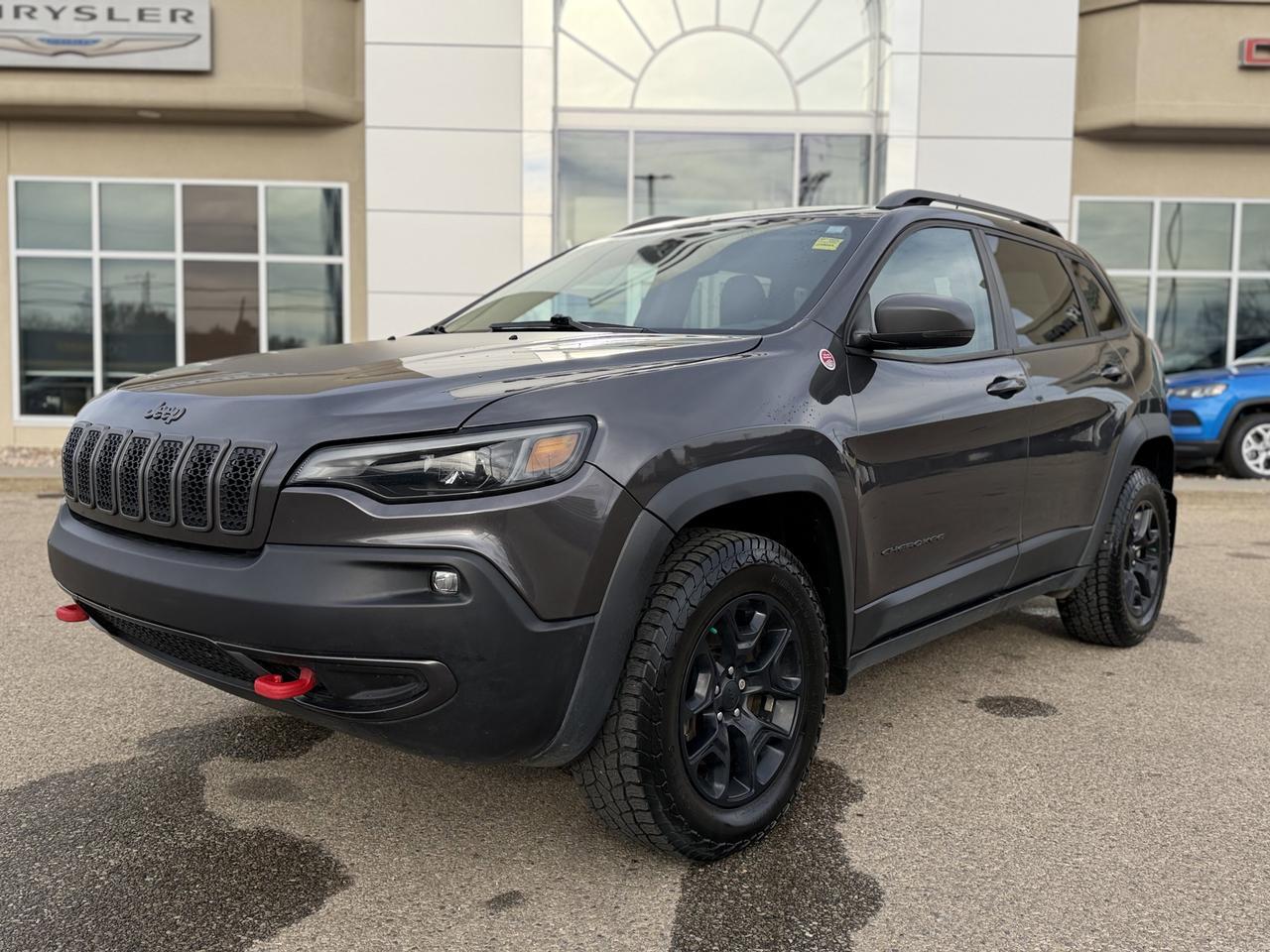 2021 Jeep Cherokee Trailhawk 4x4 | V6 | Remote Start | Backup Camera | Heated Seats Redwater AB