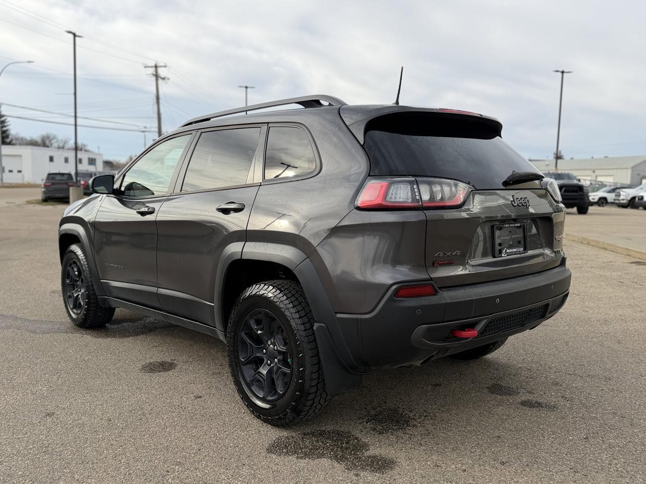 2021 Jeep Cherokee Trailhawk 4x4 | V6 | Remote Start | Backup Camera | Heated Seats Redwater AB