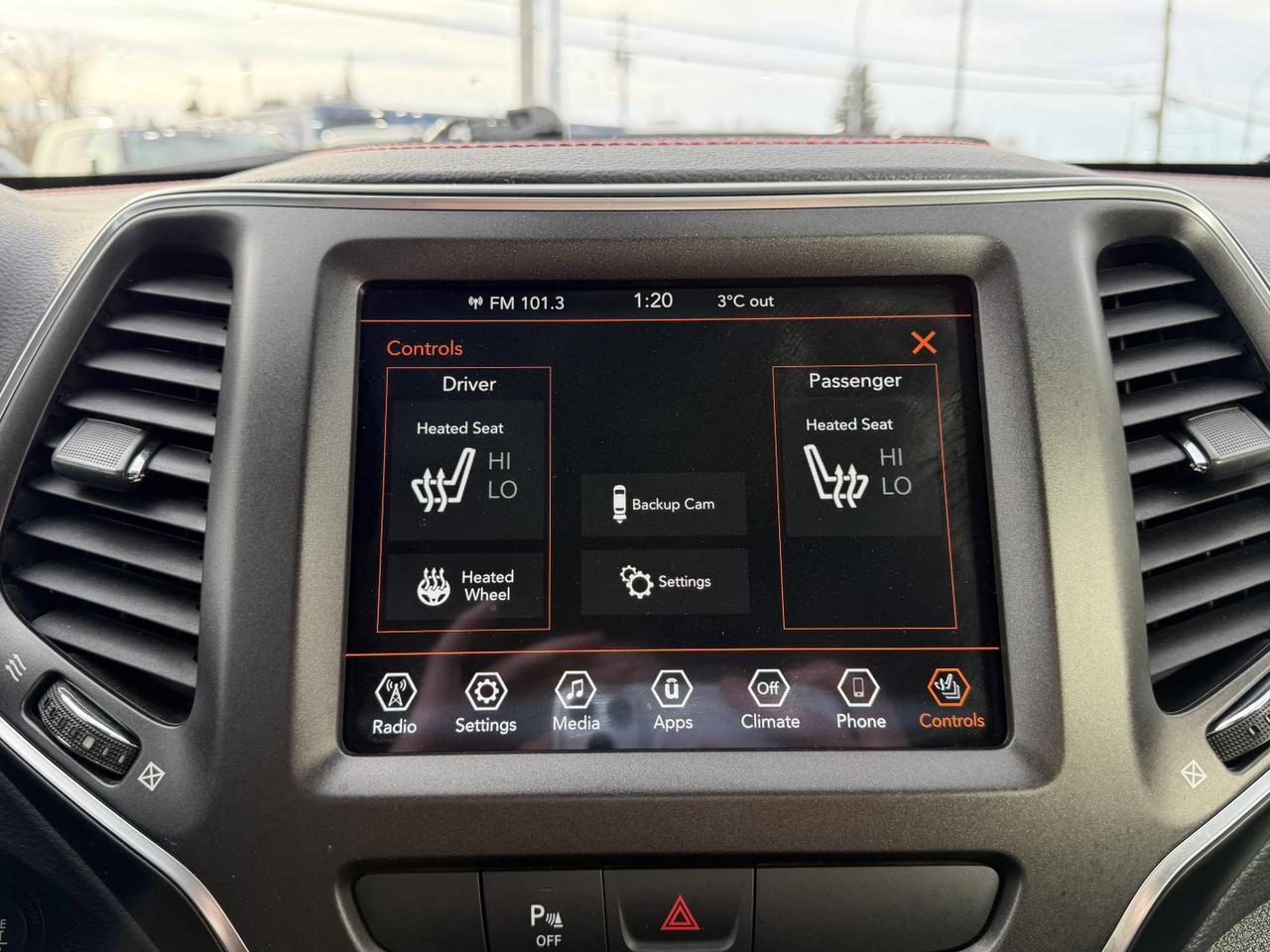 2021 Jeep Cherokee Trailhawk 4x4 | V6 | Remote Start | Backup Camera | Heated Seats Redwater AB