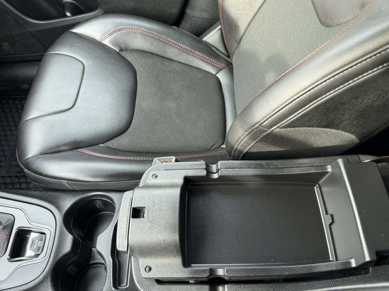 2021 Jeep Cherokee Trailhawk 4x4 | V6 | Remote Start | Backup Camera | Heated Seats Redwater AB