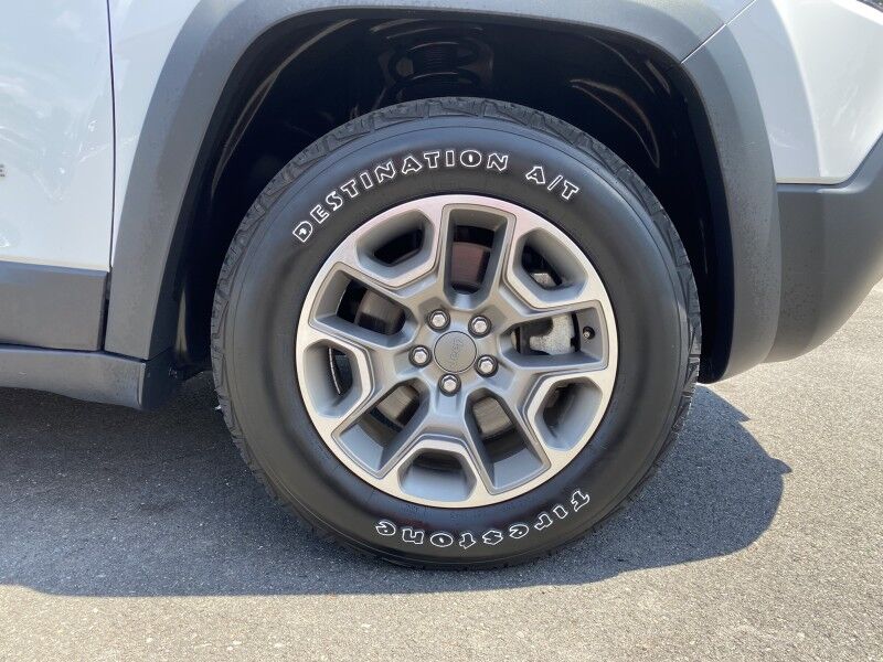 2021 Jeep Cherokee Trailhawk Springfield PA