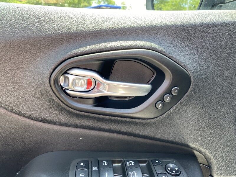 2021 Jeep Cherokee Trailhawk Springfield PA