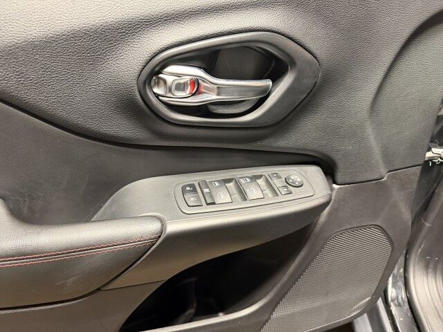 2021 Jeep Cherokee Trailhawk Whitehall PA