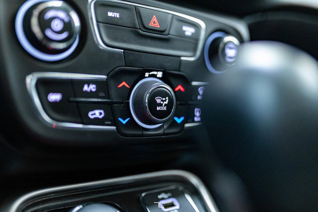 2021 Jeep Compass 4x4 80th Anniversary Leather Roof Nav Red Deer AB