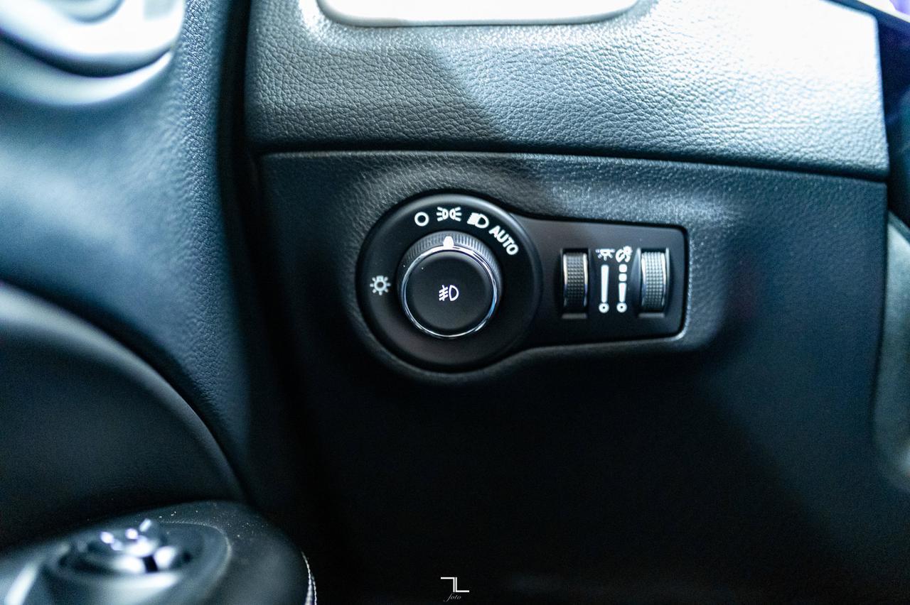 2021 Jeep Compass 4x4 80th Anniversary Leather Roof Nav Red Deer AB