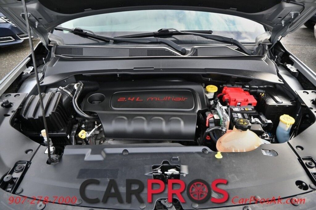 2021 Jeep Compass Trailhawk - 4X4 - Leather Trim Seats - Bluetooth - Backup Camera - Blind Spot and Cross Path Detection - Keyless Entry - Push To Start Anchorage AK