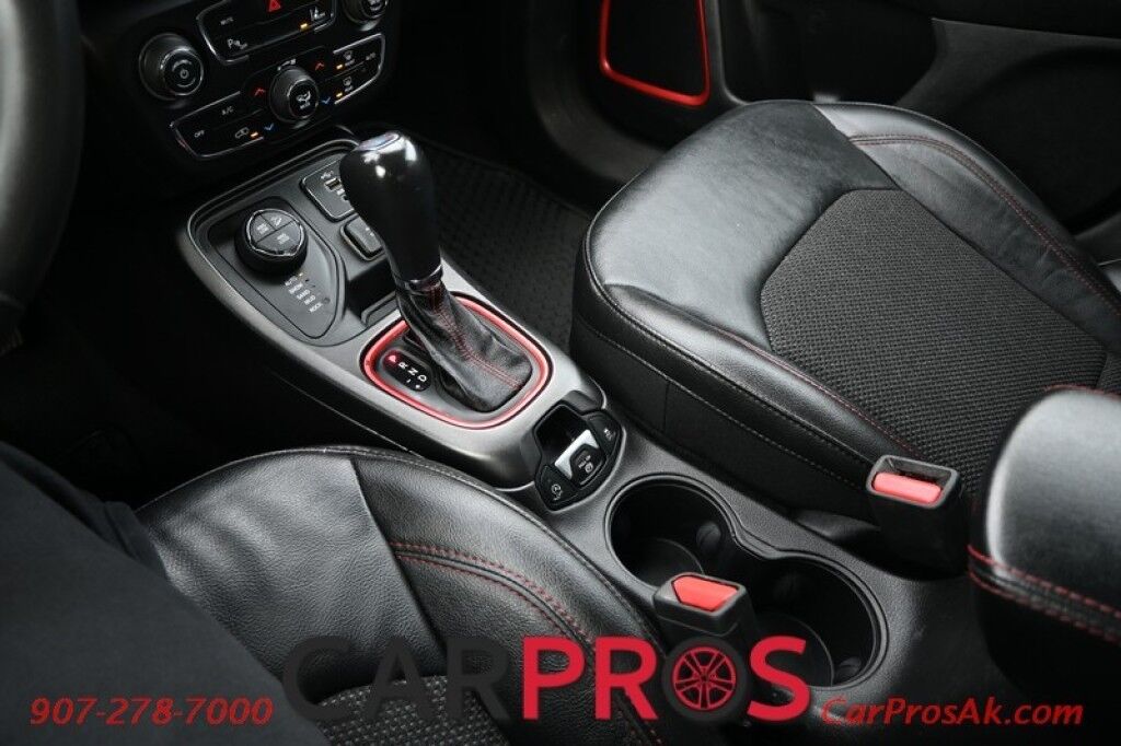 2021 Jeep Compass Trailhawk 4x4 - 2.4L - Leather Seats - Bluetooth - Backup Camera - Blind Spot and Cross Path Detection - Keyless Entry - Push To Start Anchorage AK