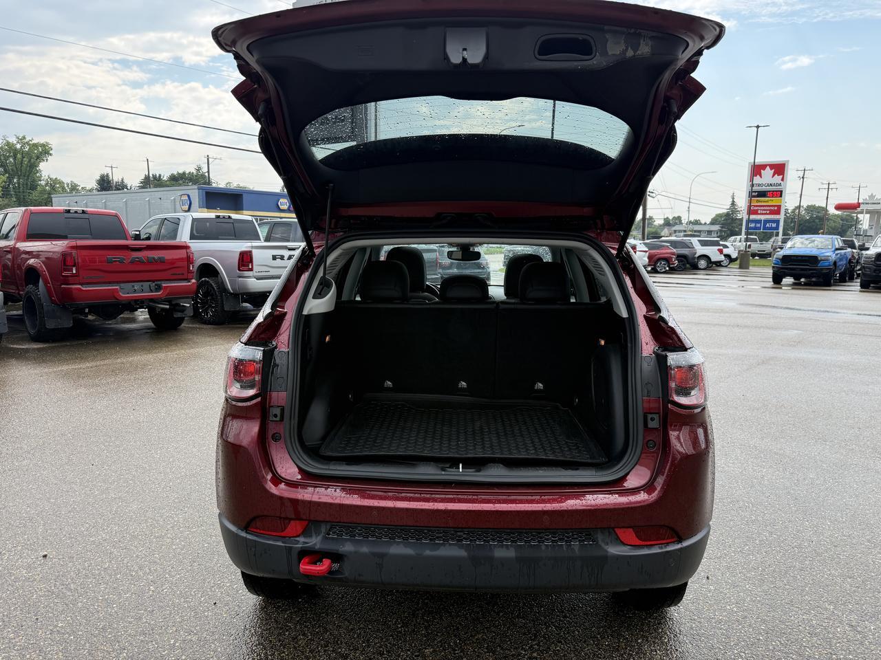 2021 Jeep Compass Trailhawk 4x4 | Low KMs | I4 Engine | Velvet Red Pearl | NAV | Power Liftgate | Dual Pane Sunroof Redwater AB