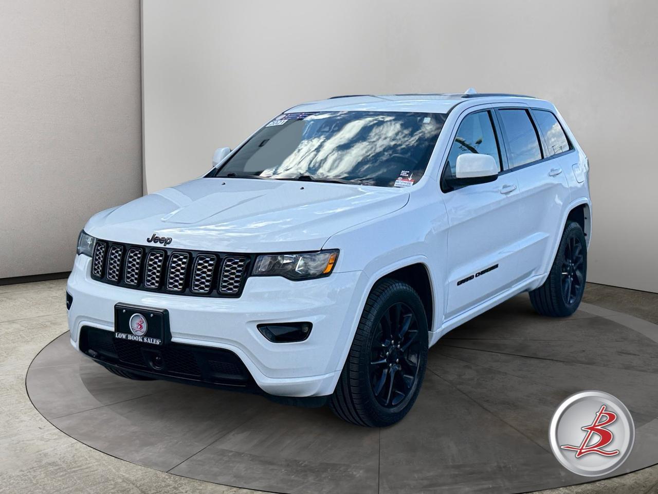 2021 Jeep GRAND CHEROKEE Laredo X