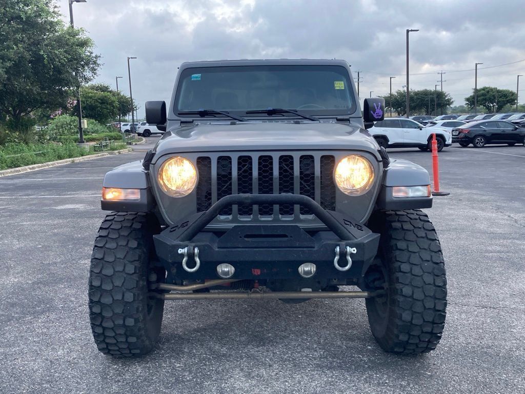 2021 Jeep Gladiator