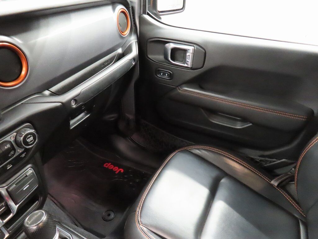 2021 Jeep Gladiator 4x4 Crew Cab Mojave Fond du Lac WI