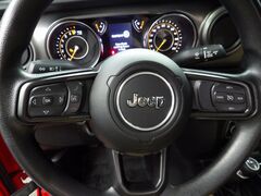 2021 Jeep Gladiator 4x4 Crew Cab Willys Fond du Lac WI