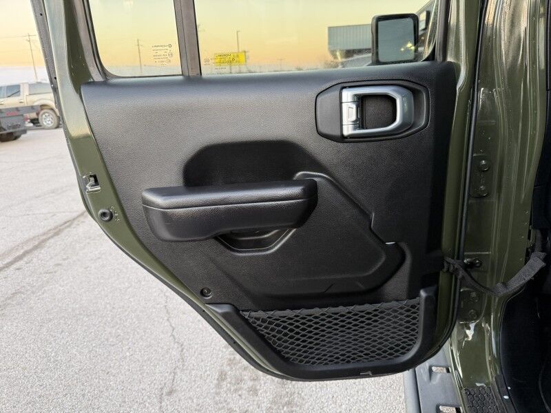 2021 Jeep Gladiator 4x4 Willys Collinsville OK